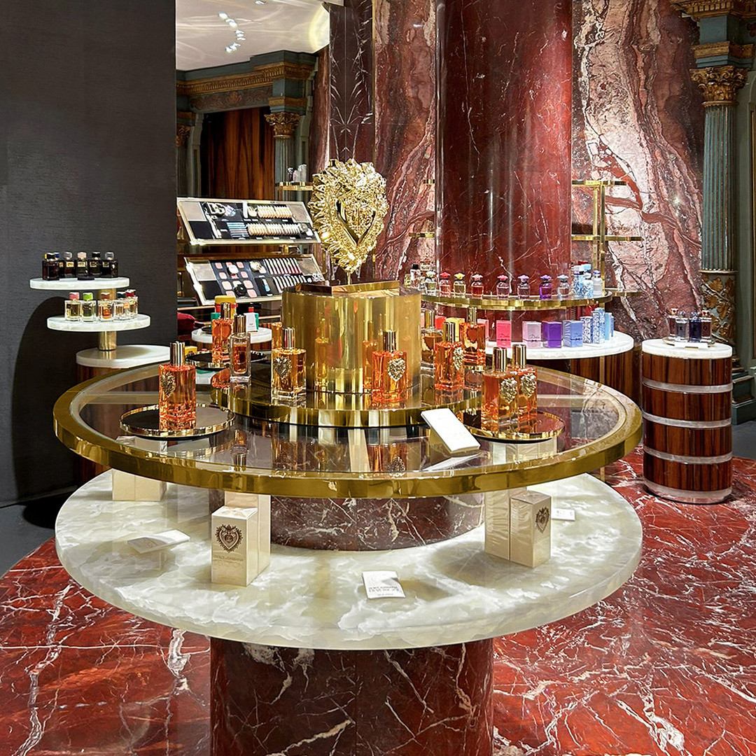 Milan, Via Della Spiga 2のDolce&Gabbana ブティック